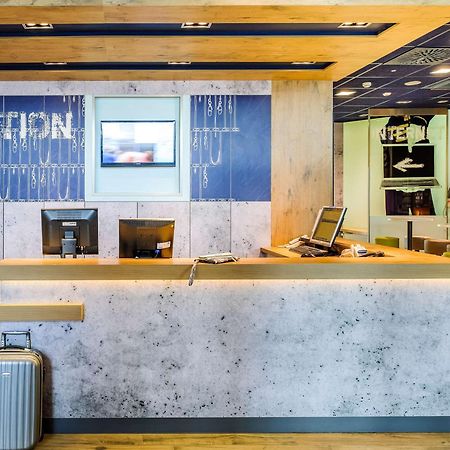 Ibis Budget Bordeaux Centre Bastide Exterior photo